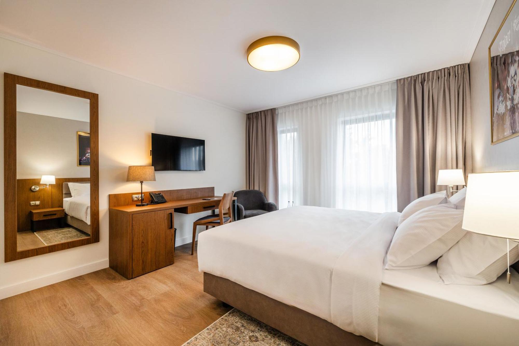 Hotel Opera Белосток Экстерьер фото