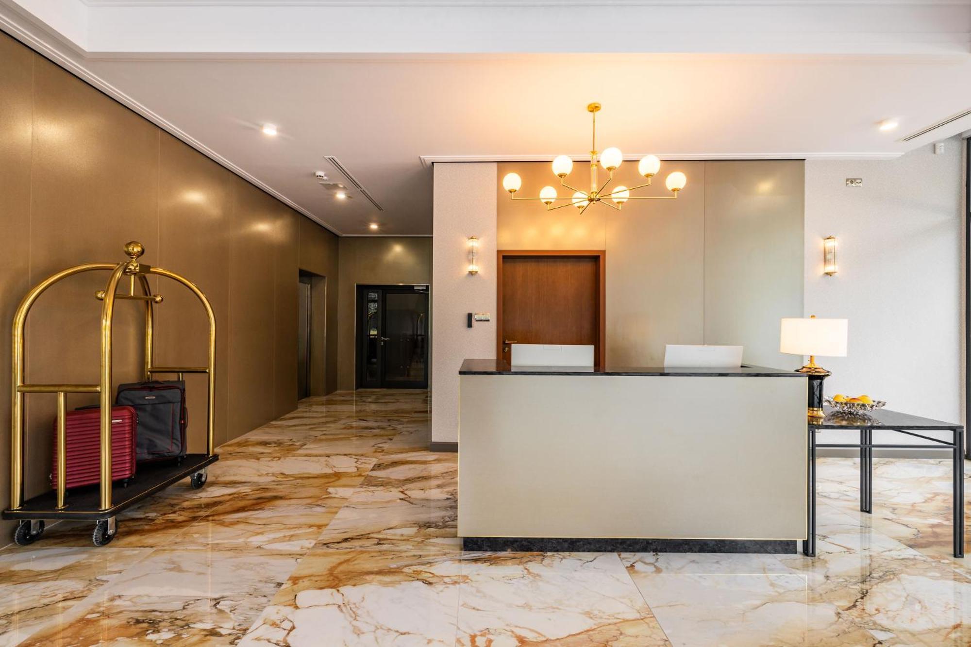 Hotel Opera Белосток Экстерьер фото