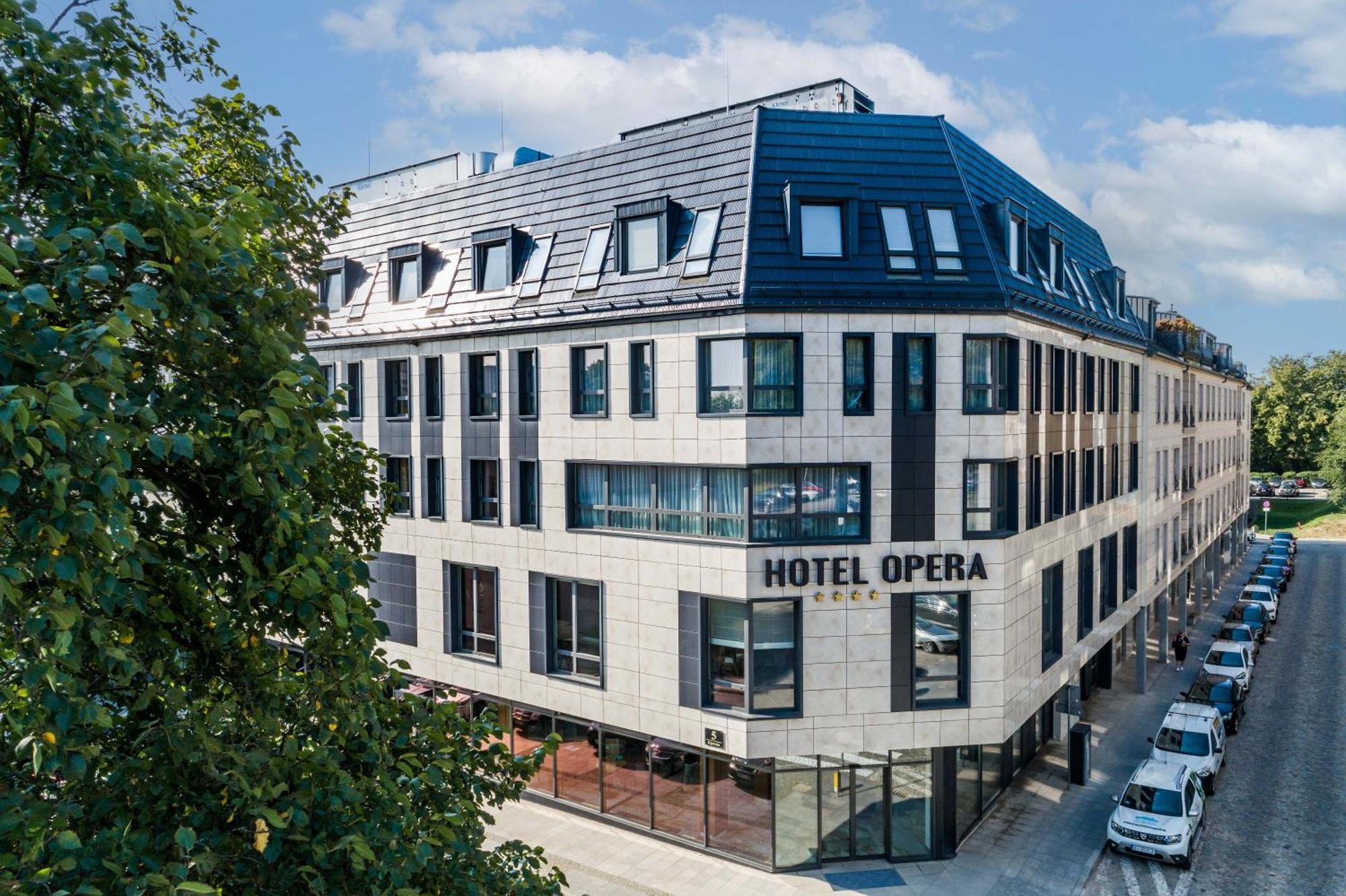 Hotel Opera Белосток Экстерьер фото