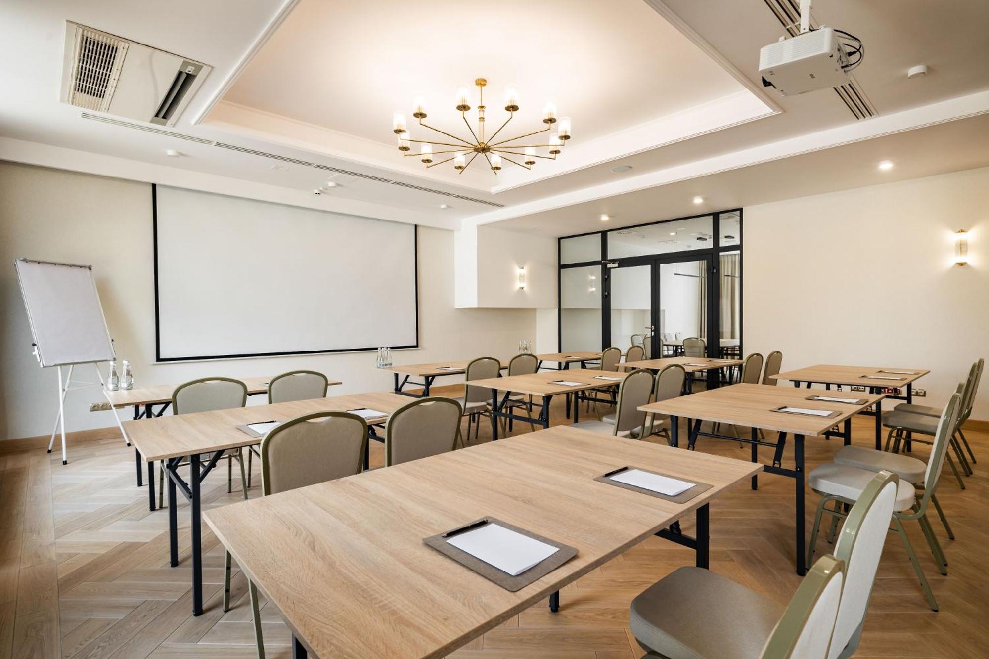 Hotel Opera Белосток Экстерьер фото